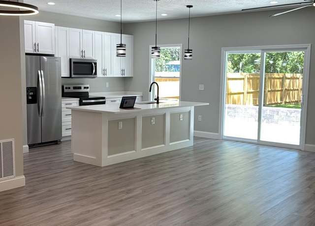 Property at 5408 Potomac Ave, Jacksonville, FL 32254, 3 beds, 2 baths