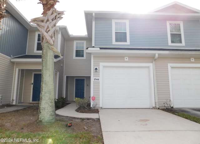 Property at 1544 Biscayne Bay Dr, Jacksonville, FL 32218, 3 beds, 2.5 baths