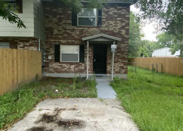 Property at 3636 Effee St, Jacksonville, FL 32209, 3 beds, 2.5 baths