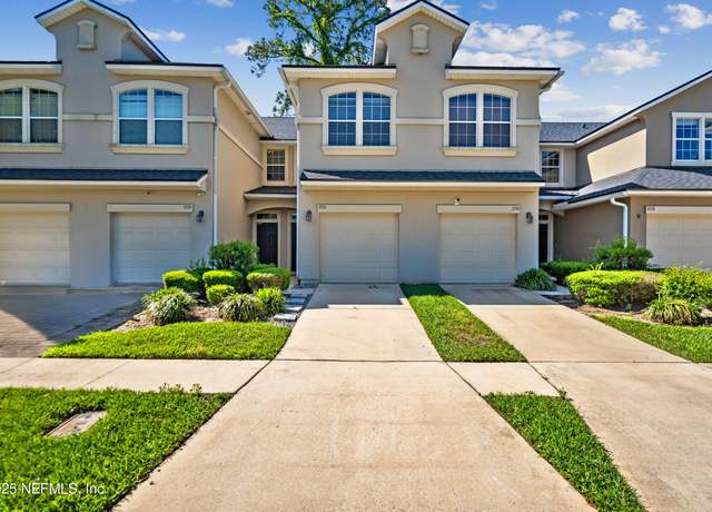 Property at 3732 American Holly Rd, Jacksonville, FL 32226, 3 beds, 2.5 baths