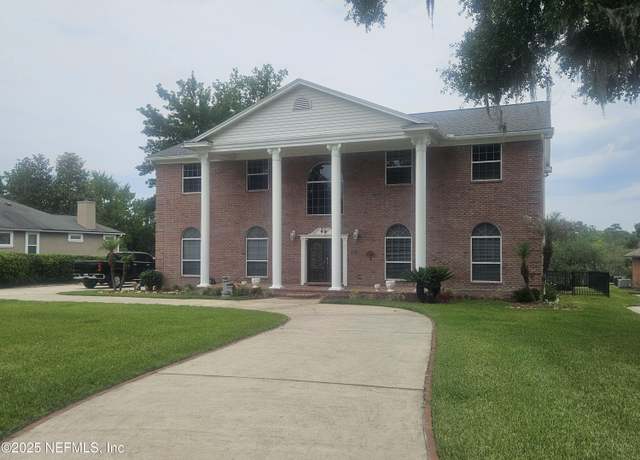 Property at 435 Lake Asbury Dr, Green Cove Springs, FL 32043, 5 beds, 3.5 baths