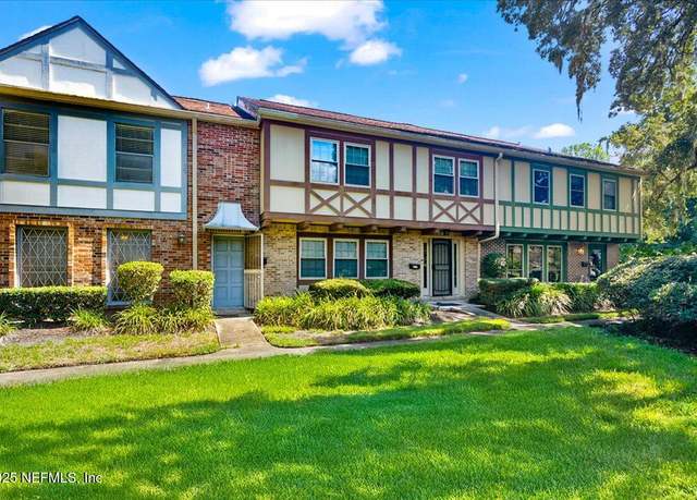 Property at 8150 Sutton Pl E, Jacksonville, FL 32217, 3 beds, 2.5 baths