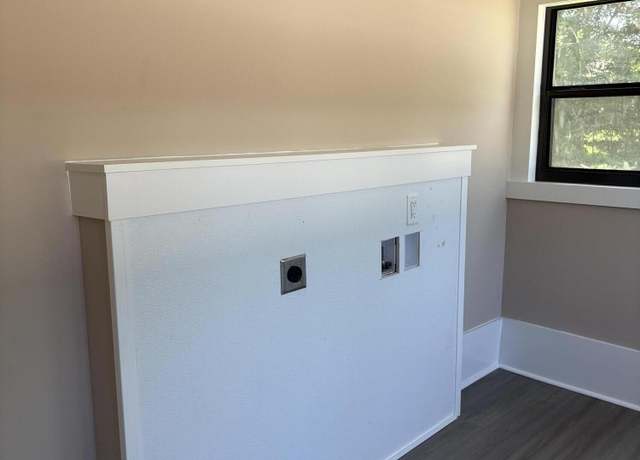 Property at 442 Sago Ave, Jacksonville, FL 32218, 3 beds, 1 bath