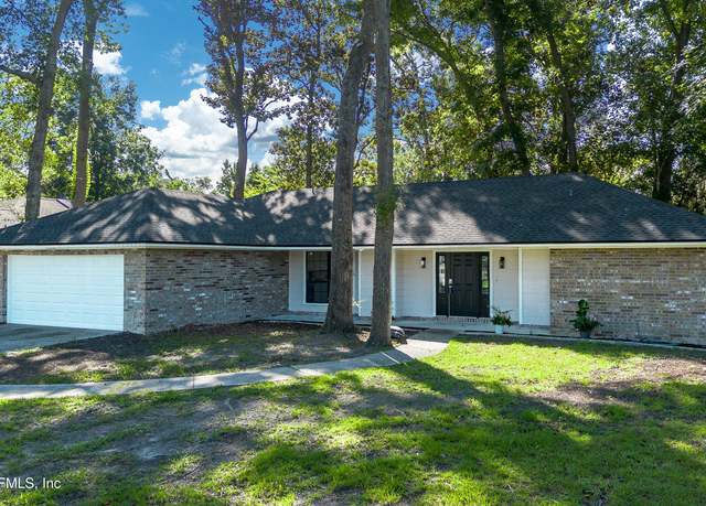 Property at 536 Los Palmas Dr, Fleming Island, FL 32003, 3 beds, 2 baths
