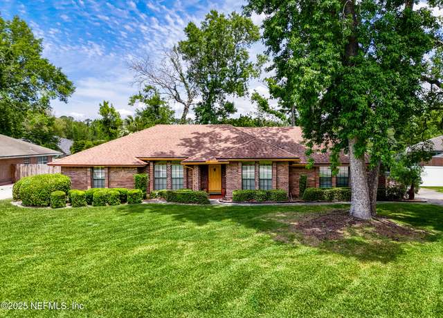 Property at 2251 Staggerbush Dr, Jacksonville, FL 32223, 4 beds, 2 baths