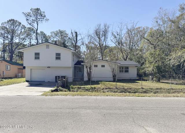 Property at 7864 Mattox Ave, Jacksonville, FL 32219, 5 beds, 3 baths
