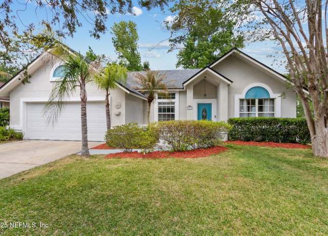 Property at 7375 Secret Woods Dr, Jacksonville, FL 32216, 3 beds, 2 baths