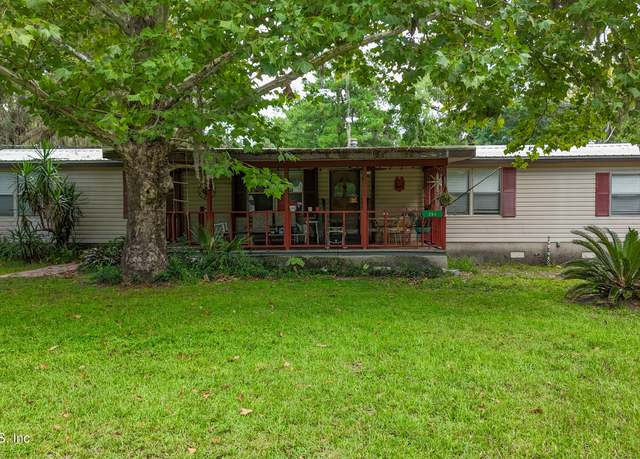 Property at 294 Peniel Church Rd, Palatka, FL 32177, 3 beds, 2 baths