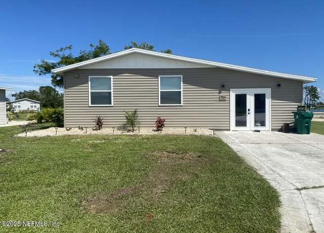 Property at 7524 Ratan Cir, Port Charlotte, FL 33981, 2 beds, 1.5 baths
