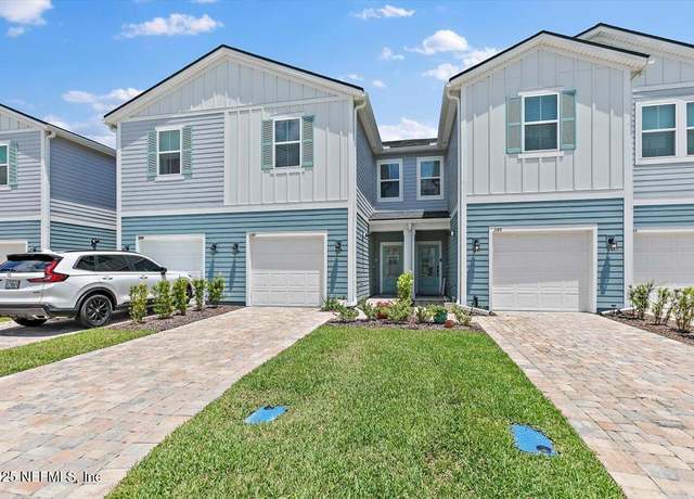 Property at 233 Brandon Lakes Dr, St. Augustine, FL 32092, 3 beds, 2.5 baths