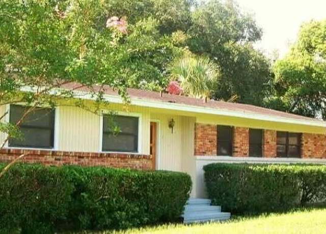 Property at 4114 Harbor View Dr, Jacksonville, FL 32208, 3 beds, 2 baths