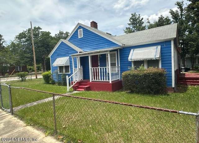 Property at 395 Sunset Dr, Jacksonville, FL 32208, 3 beds, 2 baths
