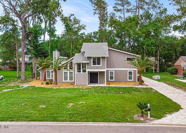 Property at 2605 Spreading Oaks Ln, Jacksonville, FL 32223, 4 beds, 3.5 baths