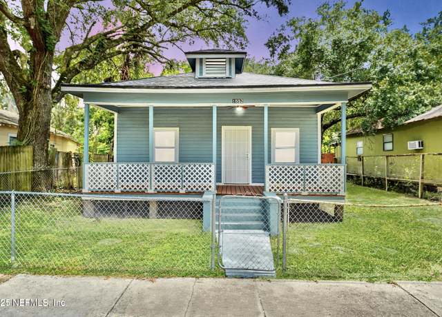 Property at 1552 E 11th St, Jacksonville, FL 32206, 4 beds, 2 baths