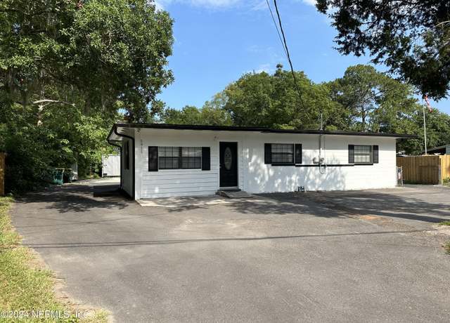Property at 1911 Brookview Dr S, Jacksonville, FL 32246, 4 beds, 2 baths