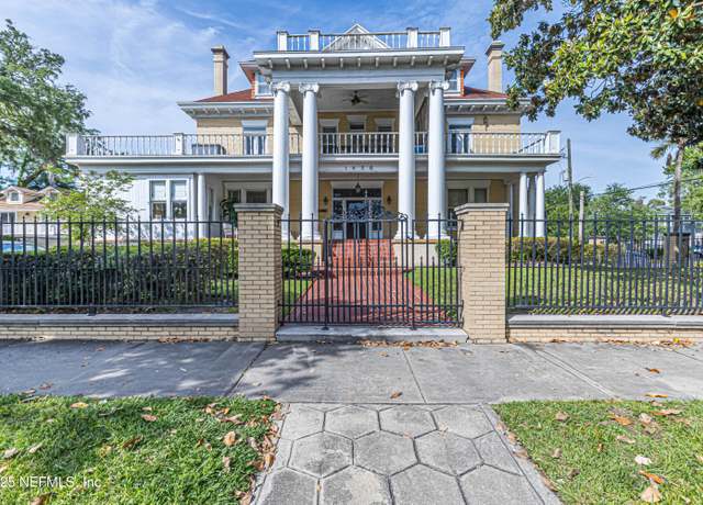 Property at 1636 King St #2, Jacksonville, FL 32204, 2 beds, 2 baths
