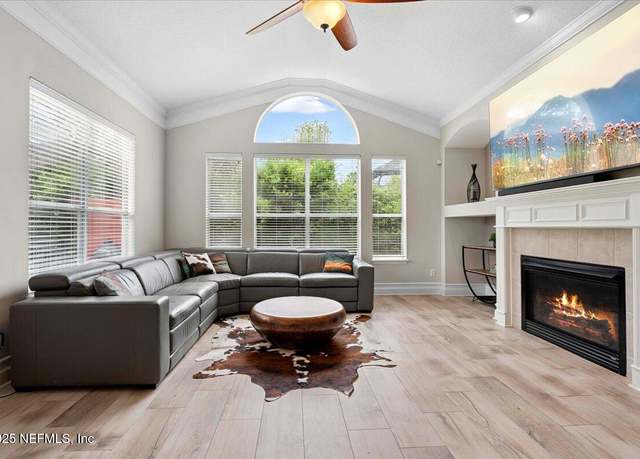 Property at 509 Battersea Dr, St. Augustine, FL 32095, 4 beds, 3.5 baths