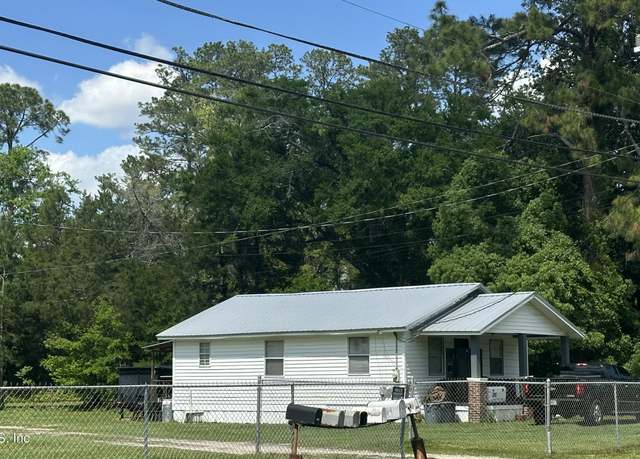 Property at 5657 Pickettville Rd, Jacksonville, FL 32254, 18 beds, 1 bath