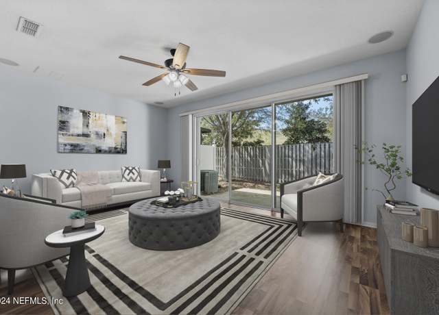 Property at 5791 Parkstone Crossing Dr, Jacksonville, FL 32258, 2 beds, 2.5 baths