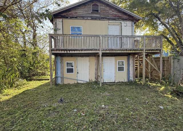 Property at 1338 Ionia St, Jacksonville, FL 32206, 4 beds, 2 baths