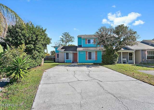 Property at 606 Aquatic Dr, Atlantic Beach, FL 32233, 3 beds, 2 baths