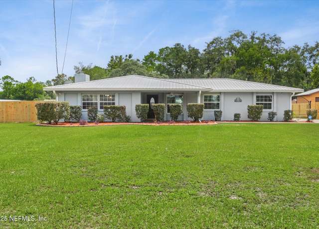 Property at 107 Carriage Ter, Palatka, FL 32177, 3 beds, 2 baths
