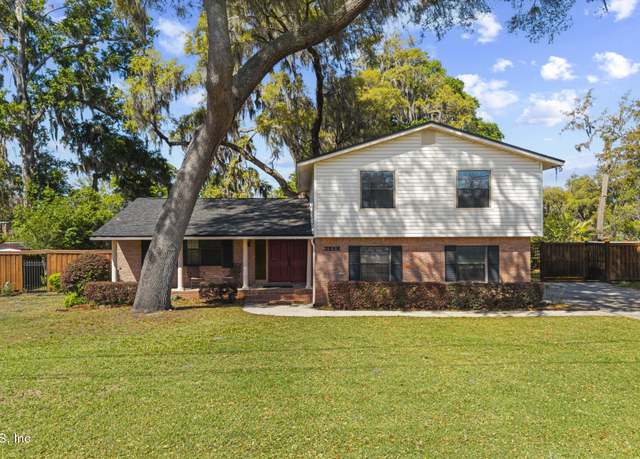 Property at 2848 Cedarcrest Dr, Orange Park, FL 32073, 4 beds, 2.5 baths