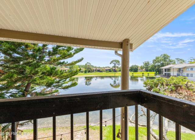 Property at 7855 La Sierra Ct #7855, Jacksonville, FL 32256, 2 beds, 2.5 baths