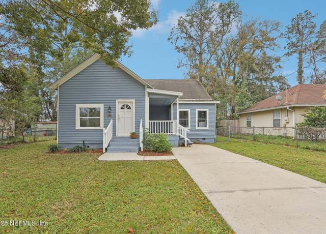 Property at 1005 Palmer St, Green Cove Springs, FL 32043, 3 beds, 1 bath