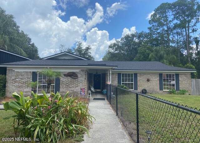 Property at 8079 Sarcee Trl, Jacksonville, FL 32244, 3 beds, 2 baths
