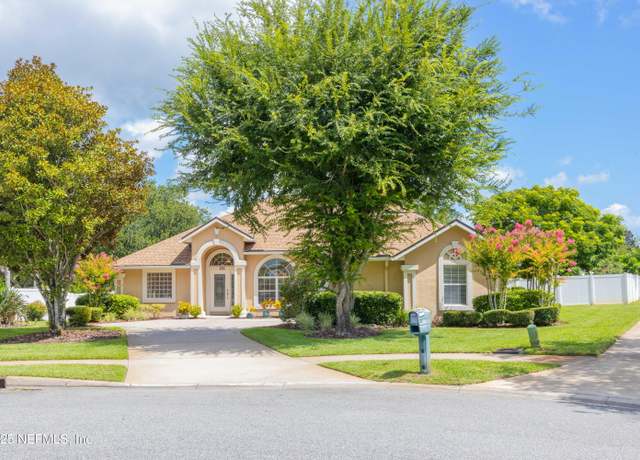Property at 132 Adela St, St. Augustine, FL 32086, 4 beds, 3 baths