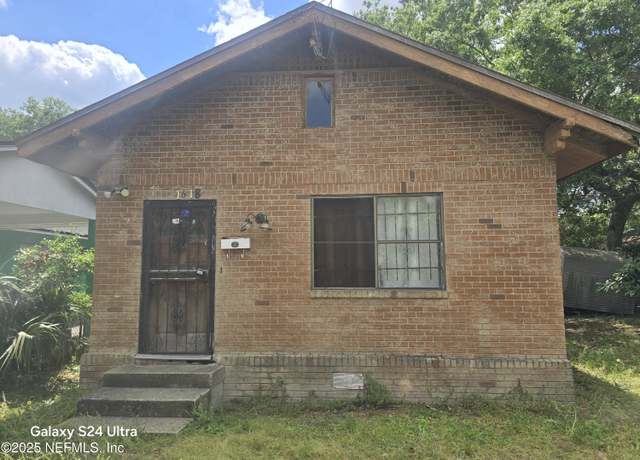 Property at 1618 E 20th St, Jacksonville, FL 32206, 3 beds, 1 bath