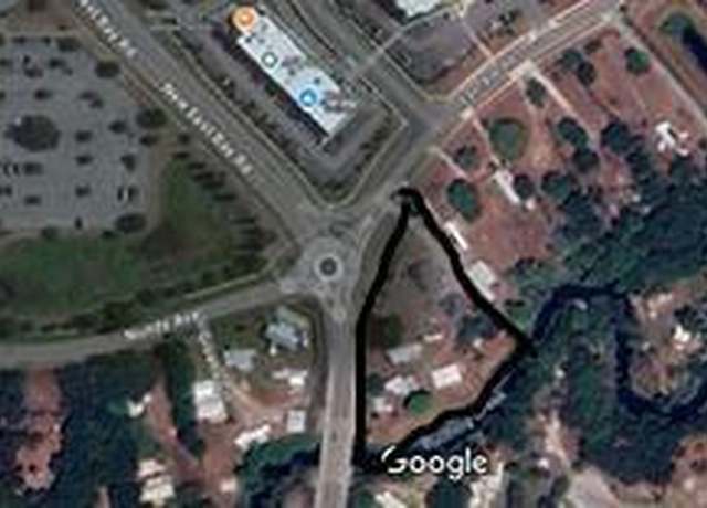 Property at 10642 East Bay Rd, Gibsonton, FL 33534, 2 beds, 2 baths