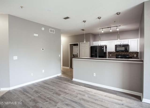 Property at 8226 Green Parrot Rd #203, Jacksonville, FL 32256, 2 beds, 2 baths