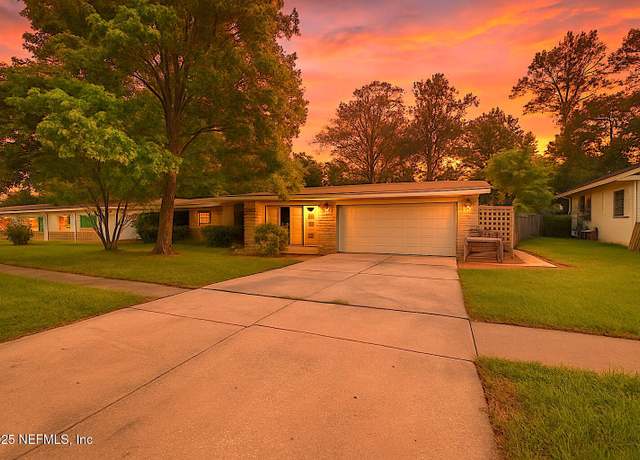 Property at 7040 Greenholly Dr, Jacksonville, FL 32277, 4 beds, 2 baths