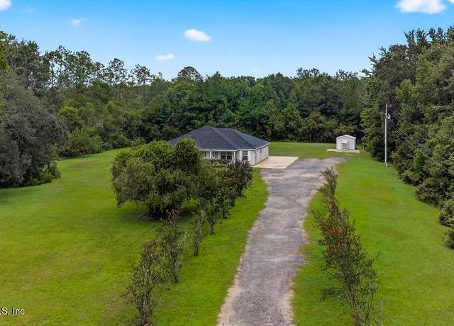 Property at 43812 Freedom Dr, Callahan, FL 32011, 3 beds, 2 baths