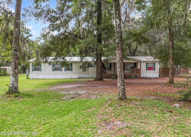 Property at 103 Oak Ln, Palatka, FL 32177, 4 beds, 2 baths