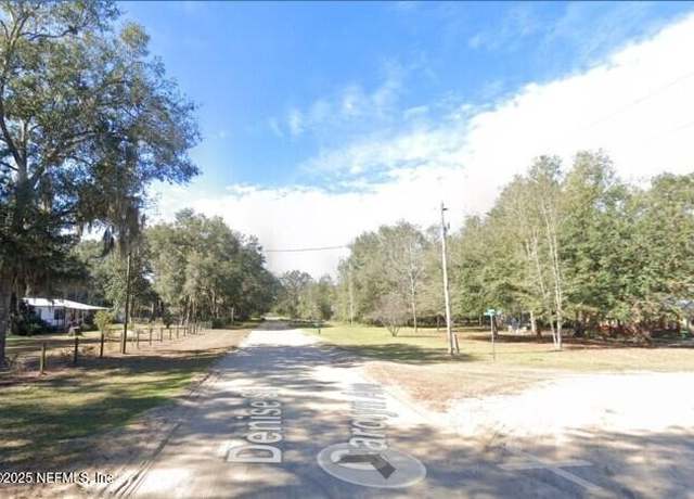 Property at 104 Carolyn Ave, Interlachen, FL 32148