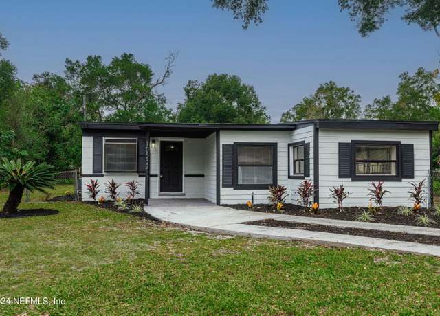 Property at 10532 Briarcliff Rd S, Jacksonville, FL 32218, 4 beds, 2 baths