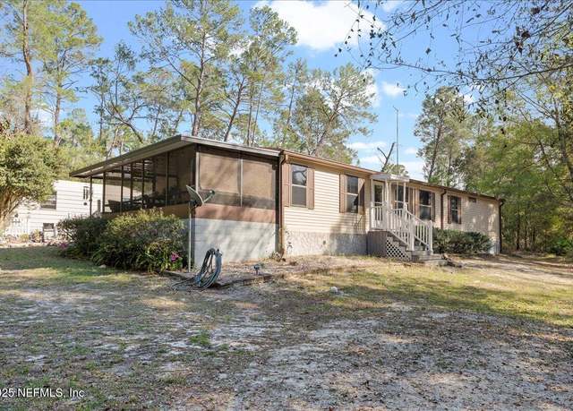 Property at 109 Magnolia St, Pomona Park, FL 32181, 4 beds, 2.5 baths