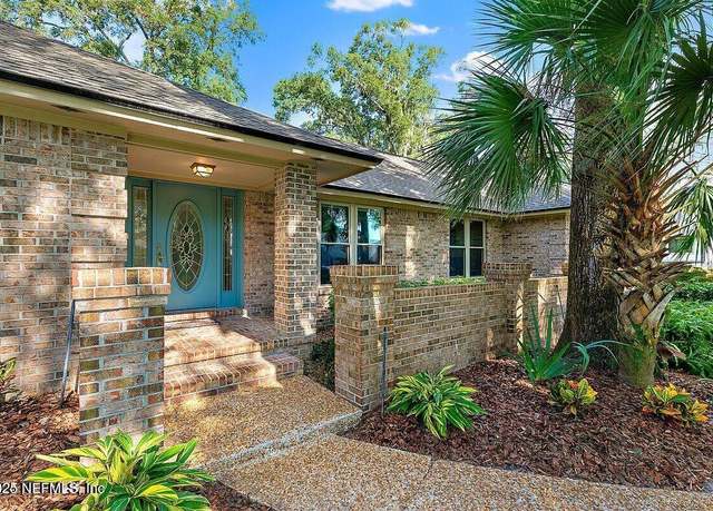 Property at 4952 White Bluff Dr, Jacksonville, FL 32225, 5 beds, 3 baths