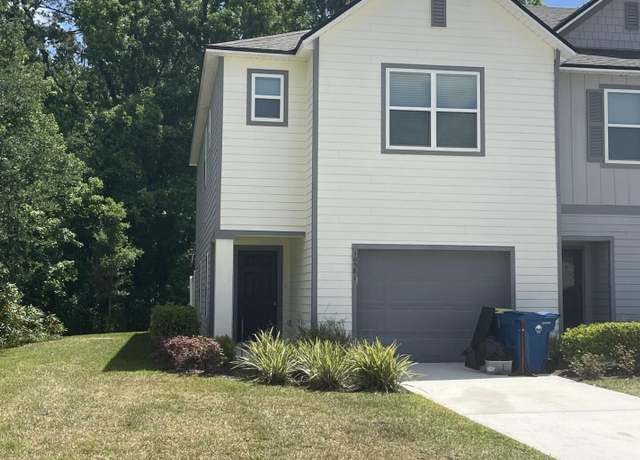 Property at 10581 Maidstone Cove Dr, Jacksonville, FL 32218, 3 beds, 2.5 baths