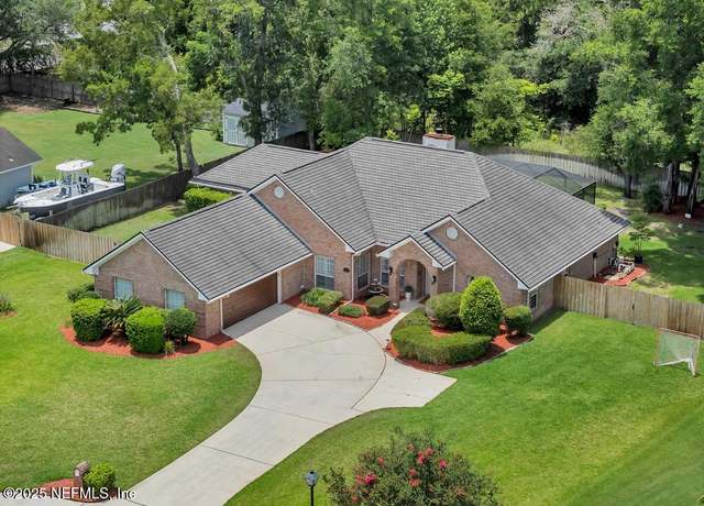 Property at 1104 Creekwood Way, St. Johns, FL 32259, 4 beds, 2.5 baths