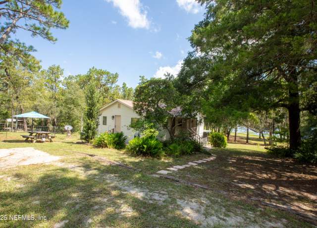 Property at 333 SE 46th Loop, Keystone Heights, FL 32656, 4 beds, 2 baths