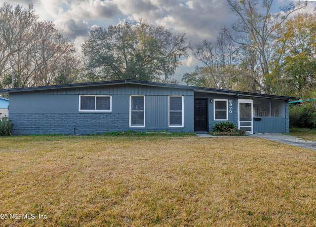 Property at 6970 Deauville Rd, Jacksonville, FL 32205, 3 beds, 2 baths