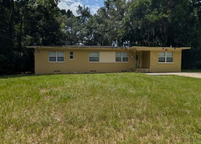 Property at 5756 Cherry Laurel Dr, Jacksonville, FL 32210, 3 beds, 2.5 baths
