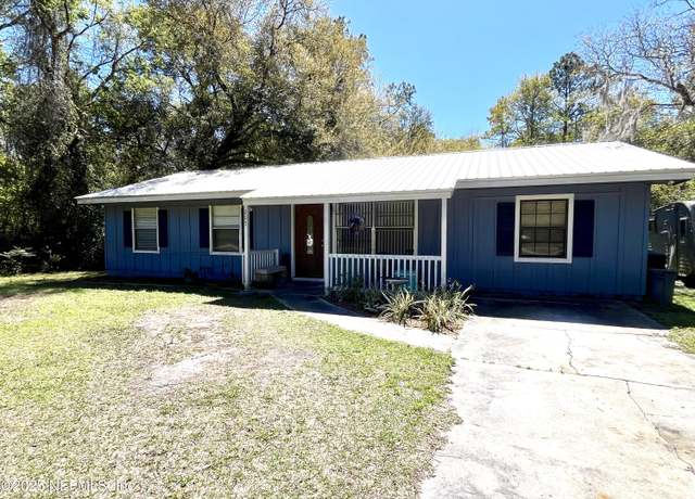 Property at 205 Harbor Dr, Palatka, FL 32177, 4 beds, 2 baths