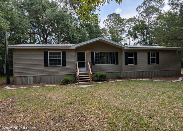 Property at 104 Ewers Rd, Crescent City, FL 32112, 3 beds, 2 baths