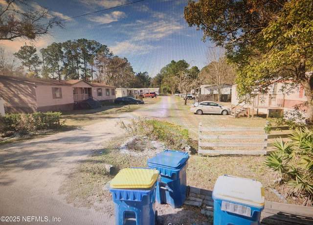 Property at 14204 Benton St, Jacksonville, FL 32218, 9 beds, 6 baths