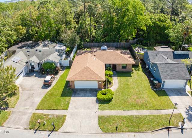 Property at 3517 Seafoam Ln, Jacksonville, FL 32250, 3 beds, 2 baths